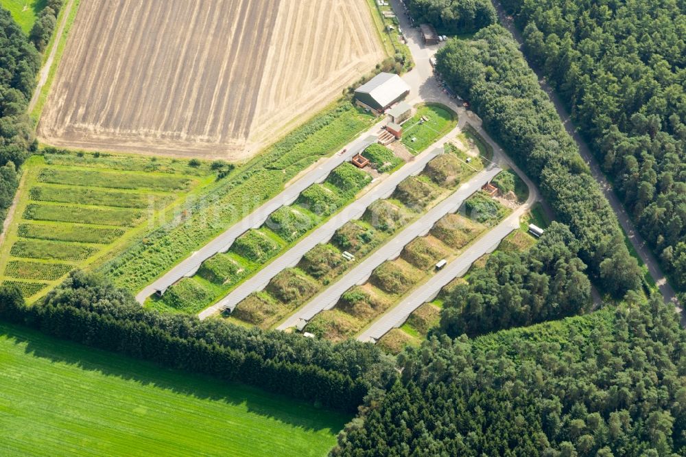 Luftbild Deinste - Reihen eines Solarpark bzw. Solarkraftwerk in Deinste im Bundesland Niedersachsen, Deutschland