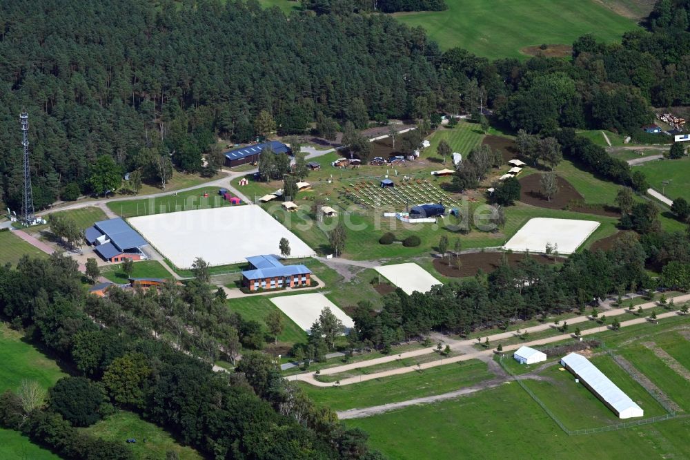 Luhmühlen von oben - Reitsport- Trainingsplatz und Turnier- Übungsstrecke in Luhmühlen im Bundesland Niedersachsen, Deutschland