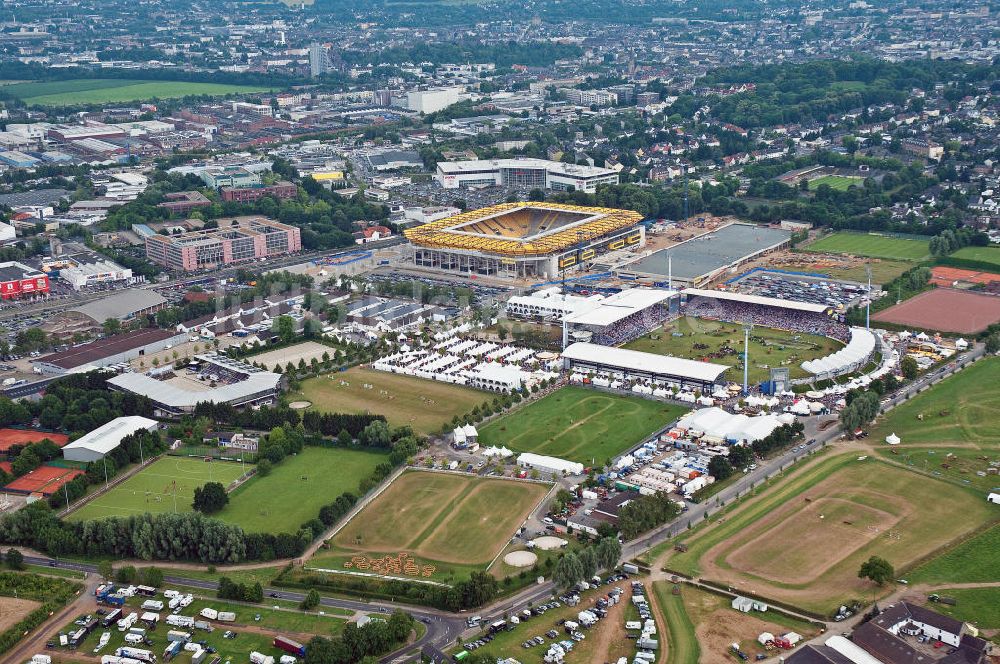 Aachen aus der Vogelperspektive: Reitstadion des Sportparks Soers im Bundesland Nordrhein-Westfalen