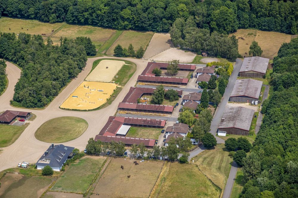 Luftbild Castrop-Rauxel - Reitstall - Reiterhof - Marstall Gestüt Forstwald in Castrop-Rauxel im Bundesland Nordrhein-Westfalen, Deutschland
