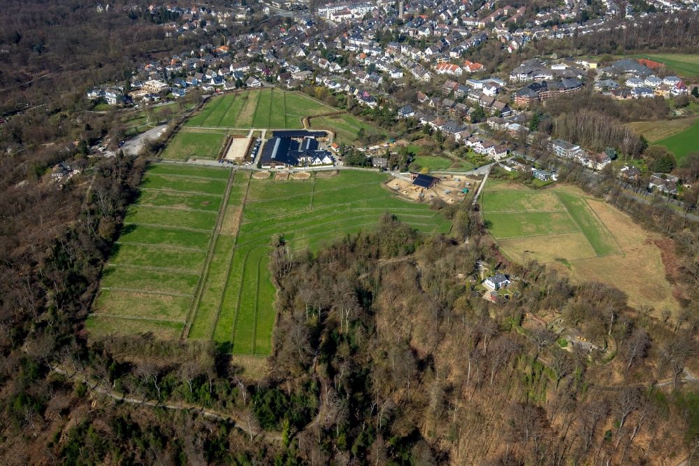Luftaufnahme Essen - Reitstall - Reiterhof - Marstall Hufotel in Essen im Bundesland Nordrhein-Westfalen, Deutschland