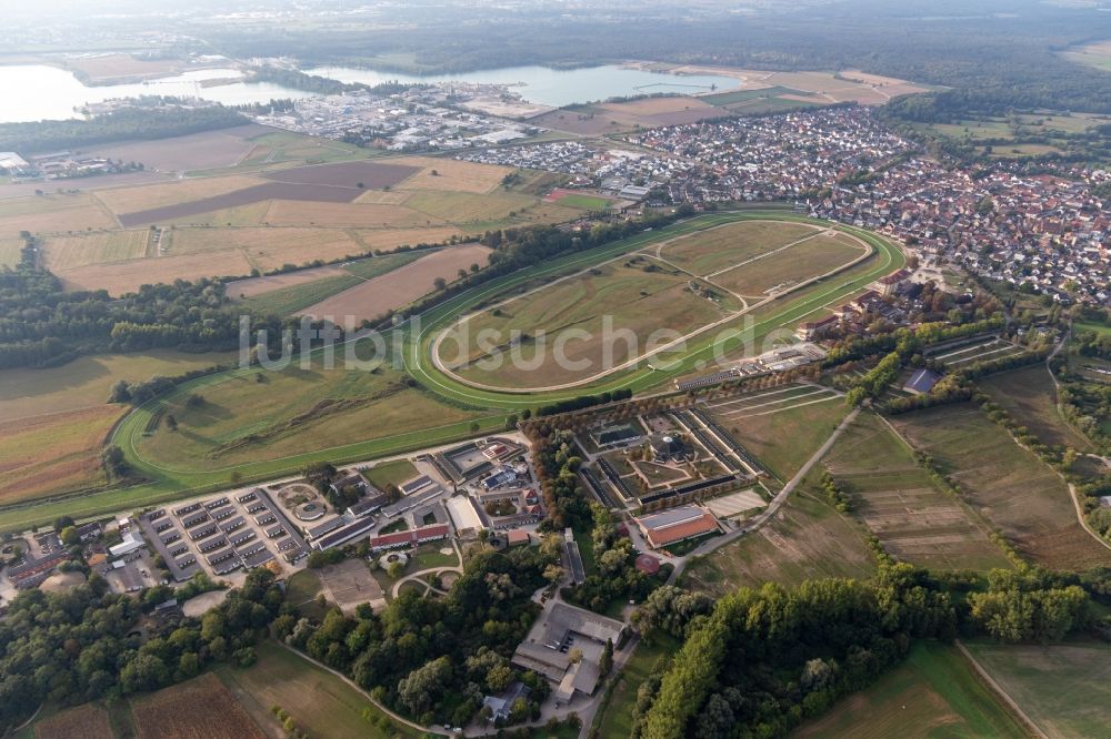 Luftaufnahme Iffezheim - Rennstrecke der Rennbahn Iffezheim in Iffezheim im Bundesland Baden-Württemberg, Deutschland