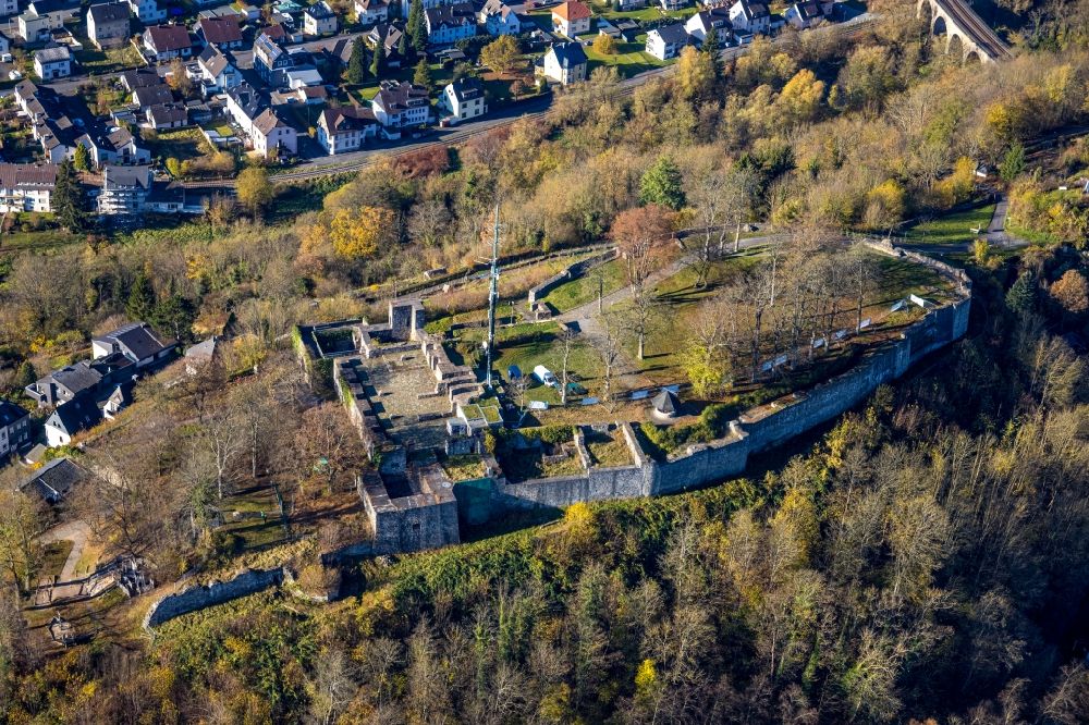 Luftbild Arnsberg - Reste der Ruine Schlossruine Arnsberg - Portal auf dem Schlossberg in Arnsberg im Bundesland Nordrhein-Westfalen