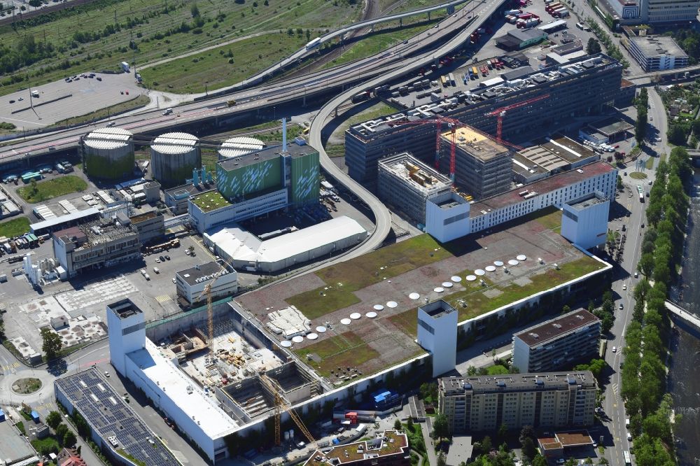Luftaufnahme Basel - Revitalisierung und Erweiterungs- Baustelle am Gebäudekomplex des Einkaufszentrum Stücki im Ortsteil Kleinhüningen in Basel, Schweiz