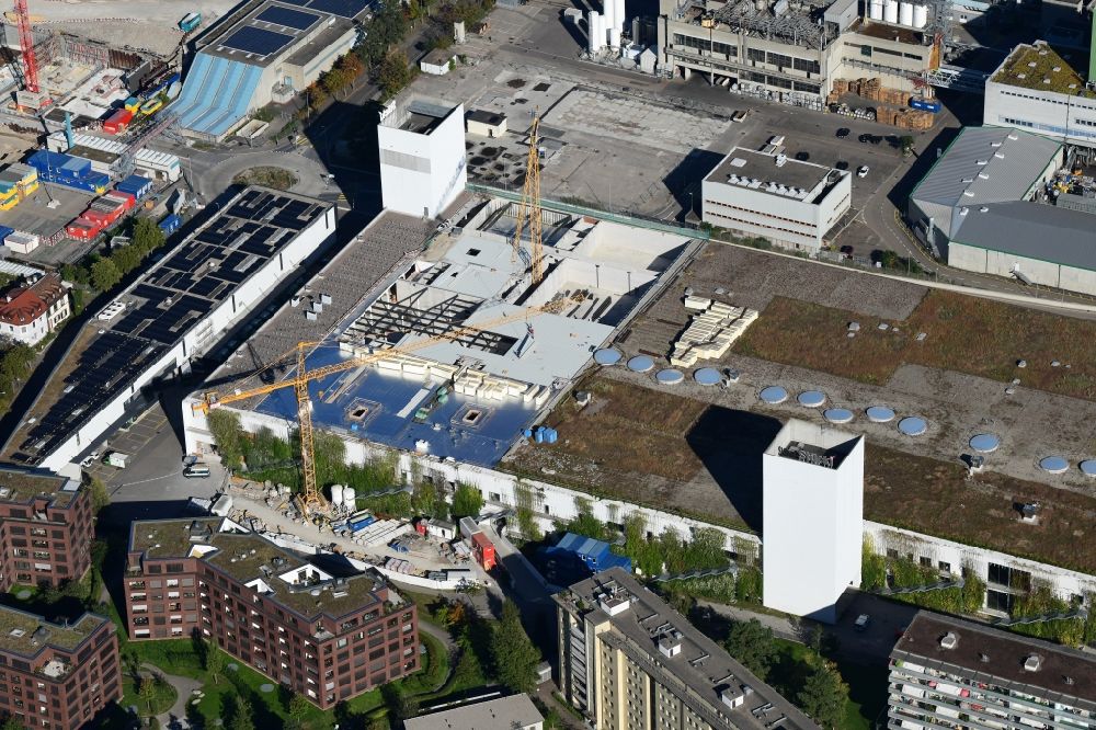 Basel von oben - Revitalisierung und Erweiterungs- Baustelle am Gebäudekomplex des Einkaufszentrum Stücki im Ortsteil Kleinhüningen in Basel, Schweiz
