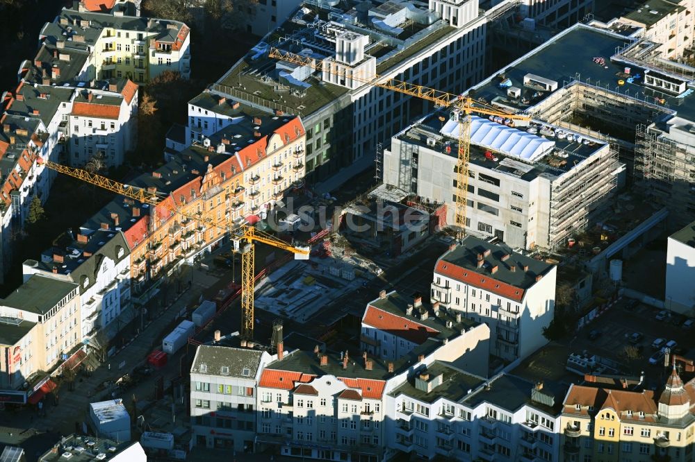 Berlin aus der Vogelperspektive: Revitalisierung und Erweiterungs- Baustelle am Gebäudekomplex des Einkaufszentrum Tegel Quartier im Ortsteil Tegel in Berlin, Deutschland