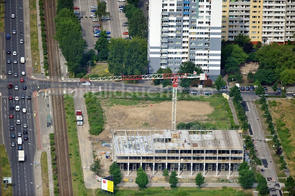 Luftbild Berlin - Rohbau eines Lagerhauses in Berlin Lichtenberg