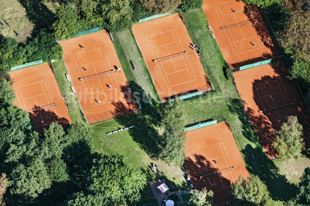 Luftbild Lüneburg - Rotbraun farbiger Tennisplatz THC Lüneburg in Lüneburg im Bundesland Niedersachsen, Deutschland