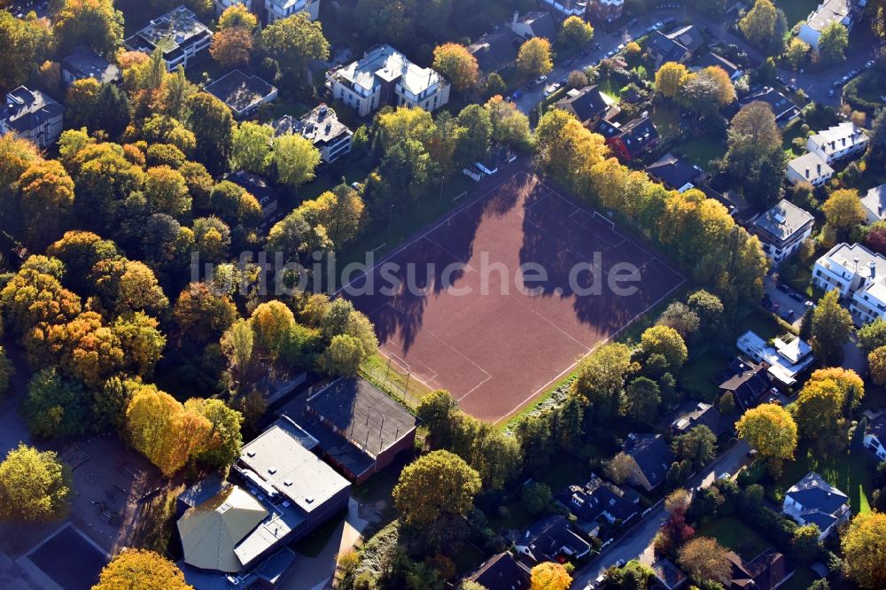Luftbild Hamburg - Rotbraun farbiger Tennisplatz Trenknerweg im Ortsteil Othmarschen in Hamburg, Deutschland