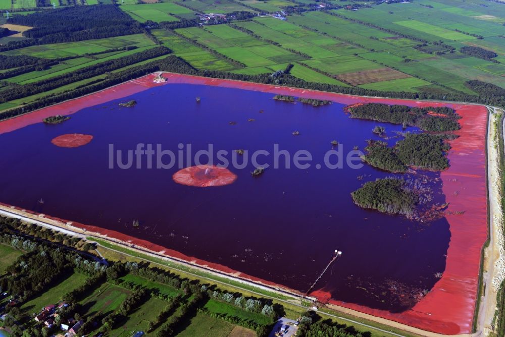Luftaufnahme Stade - Rotschlammdeponie bei Stade im Bundesland Niedersachsen