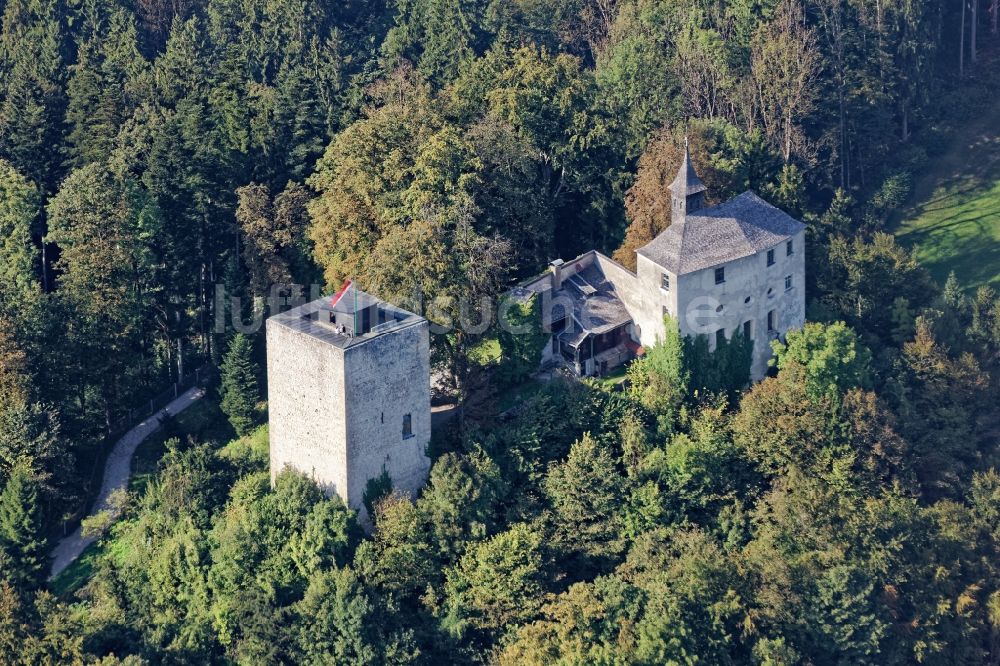 Luftaufnahme Kufstein - Ruine der Burg Thierberg bei Kufstein im Bundesland Tirol