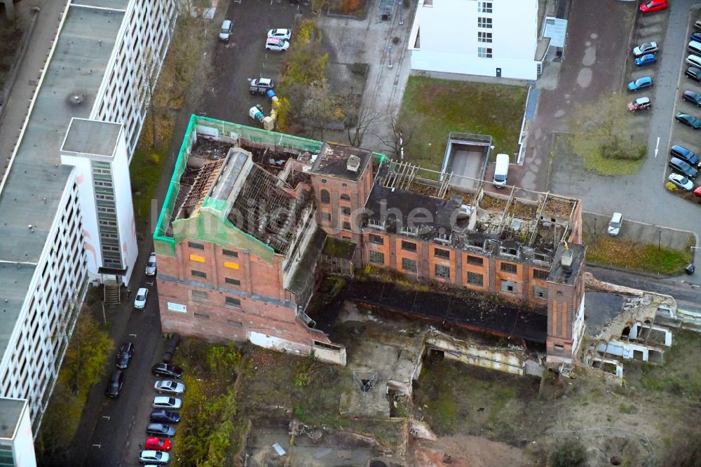 Luftaufnahme Dessau - Ruine der Gebäude und Hallen an der Hobuschgasse in Dessau im Bundesland Sachsen-Anhalt, Deutschland