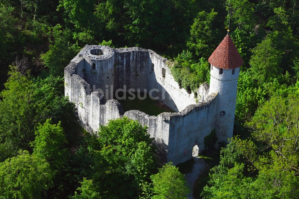Nazza von oben - Ruine und Mauerreste der Burgruine Haineck in Nazza im Bundesland Thüringen, Deutschland