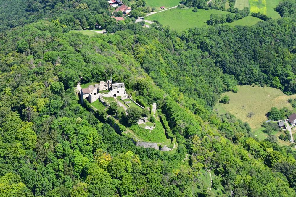Luftbild Küssaberg - Ruine und Mauerreste der Burgruine Küssaburg in Küssaberg im Bundesland Baden-Württemberg, Deutschland