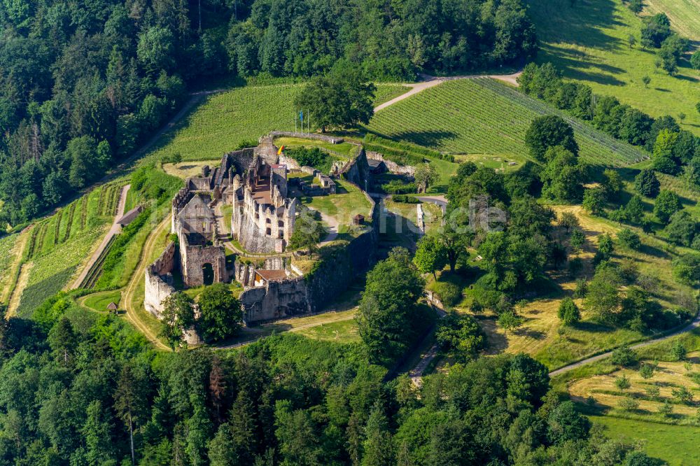Luftbild Emmendingen - Ruine und Mauerreste der ehemaligen Burg- und Festungsruine Hochburg in Emmendingen im Bundesland Baden-Württemberg
