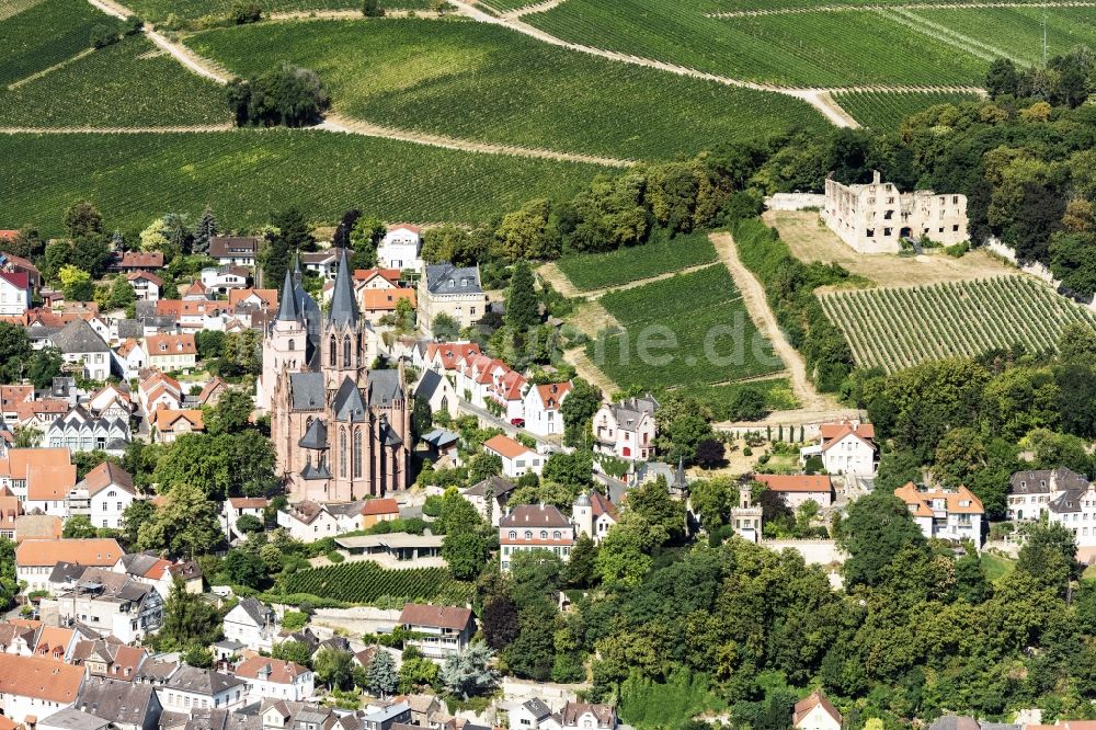 Luftbild Oppenheim - Ruine und Mauerreste der ehemaligen Burganlage der Veste Burg Landskron und Katharinenkirche in Oppenheim im Bundesland Rheinland-Pfalz, Deutschland