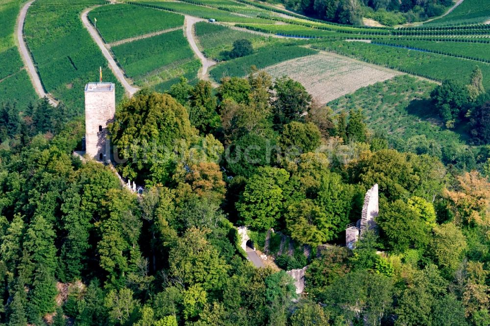 Luftaufnahme Baden-Baden - Ruine und Mauerreste der ehemaligen Burganlage der Veste Yburg in Baden-Baden im Bundesland Baden-Württemberg, Deutschland
