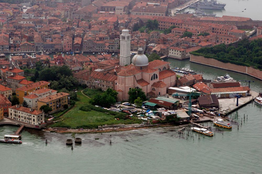 Venedig von oben - San Pietro di Castello Venedig