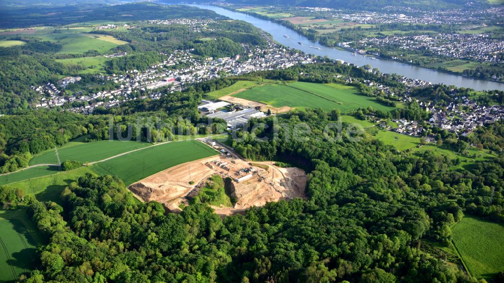 Luftaufnahme Ockenfels - Sand- und Kiesabbau im Tagebau in Ockenfels im Bundesland Rheinland-Pfalz, Deutschland