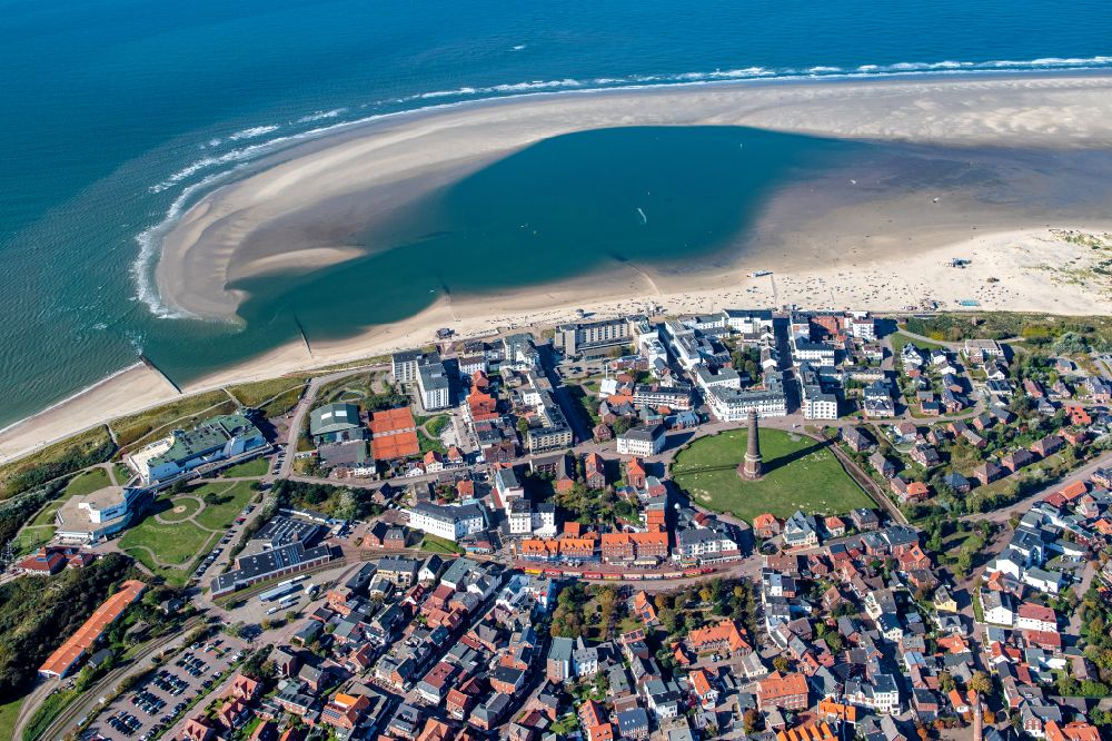 Luftaufnahme Borkum - Sand- Landschaft im Küstenbereich der Nordseeinsel Borkum im Bundesland Niedersachsen