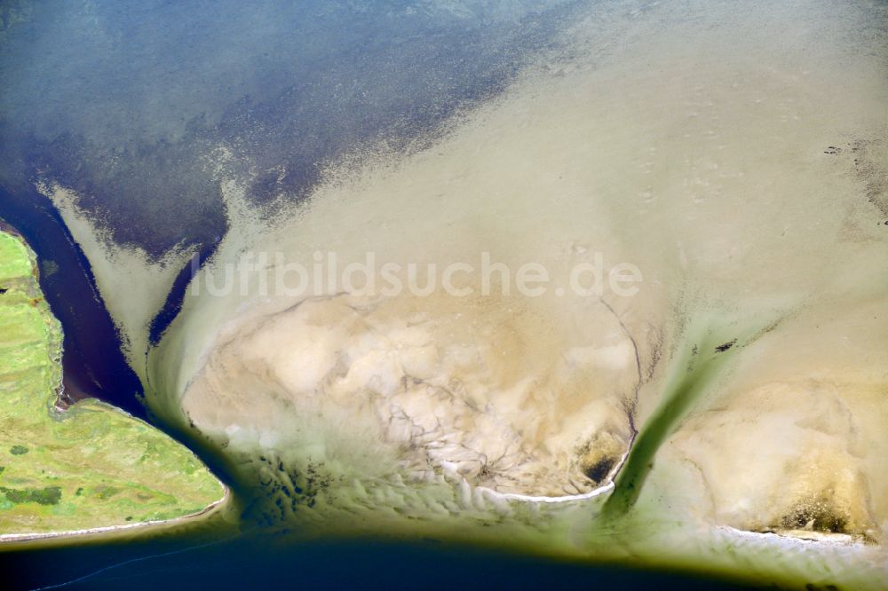 Luftaufnahme Insel Hiddensee - Sandbank- Landfläche entlang der Fahrrinne zwischen der Insel Hiddensee und der Halbinsel Bock im Bundesland Mecklenburg-Vorpommern, Deutschland