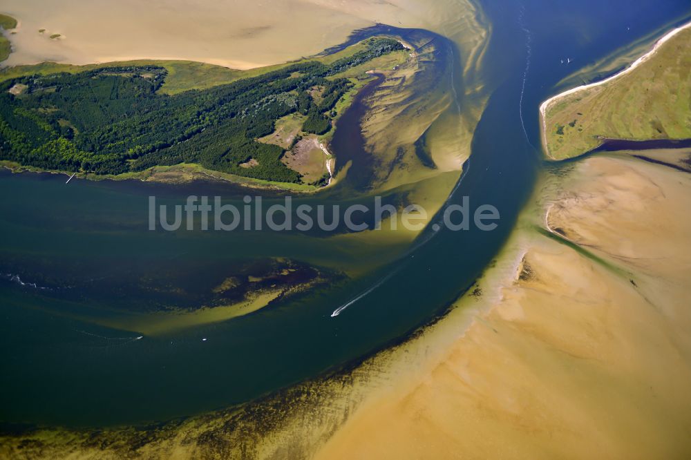 Luftaufnahme Klausdorf - Sandbank- Landfläche durch Strömungen unter der Meeres- Wasseroberfläche der Ostsee in Klausdorf im Bundesland Mecklenburg-Vorpommern, Deutschland