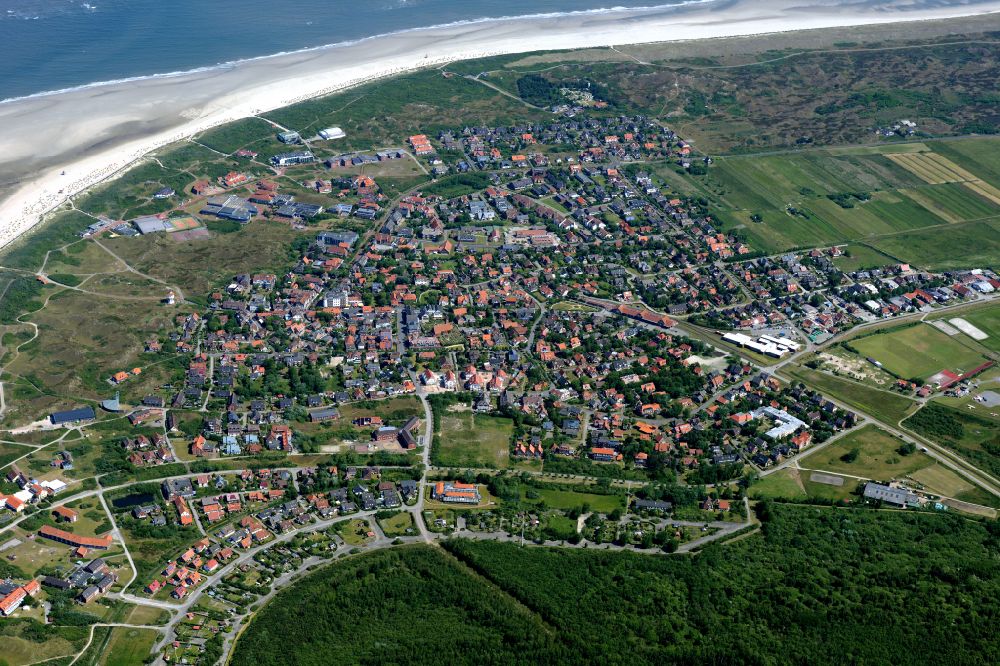 Luftbild Langeoog - Sandstrand- Landschaft an der Nordsee in Langeoog im Bundesland Niedersachsen