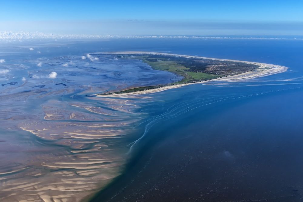 Luftbild Wittdün auf Amrum - Sandstrand- Landschaft an der Nordsee in Wittdün auf Amrum im Bundesland Schleswig-Holstein