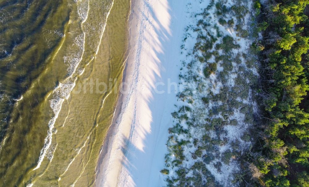 Nexö aus der Vogelperspektive: Sandstrand- Landschaft der Ostsee- Insel Bornholm in Nexö in Region Hovedstaden, Dänemark