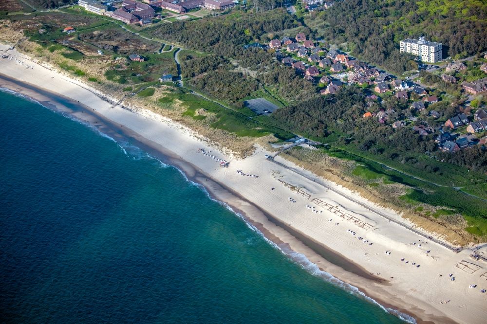 Luftbild Sylt - Sandstrand- Landschaft und Promenade im Ortsteil Westerland auf Sylt im Bundesland Schleswig-Holstein, Deutschland