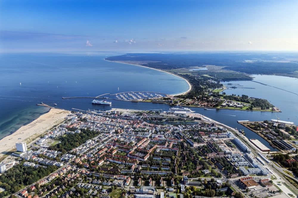 Warnemünde Strand - Ein Tag an der Ostsee in Mecklenburg 