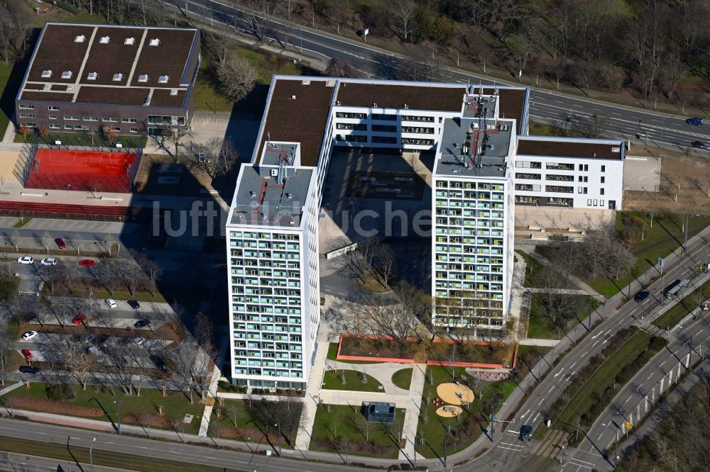 Luftaufnahme Dresden - Sanierte Hochhaus- Gebäude in der Südvorstadt-Ost in Dresden im Bundesland Sachsen, Deutschland