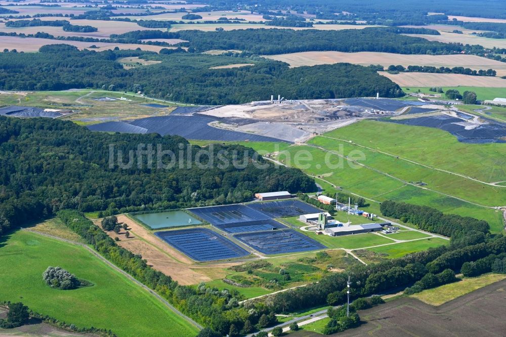 Luftbild Selmsdorf - Sanierung der aufgeschütteten Mülldeponie Deponie Ihlenberg in Selmsdorf im Bundesland Mecklenburg-Vorpommern, Deutschland