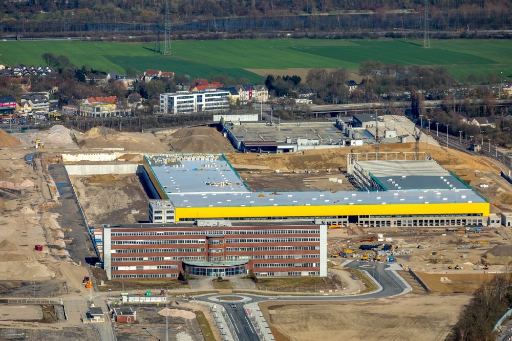 Bochum aus der Vogelperspektive: Sanierung eines Büro- und Geschäftshauses O-Werk in Bochum im Bundesland Nordrhein-Westfalen, Deutschland