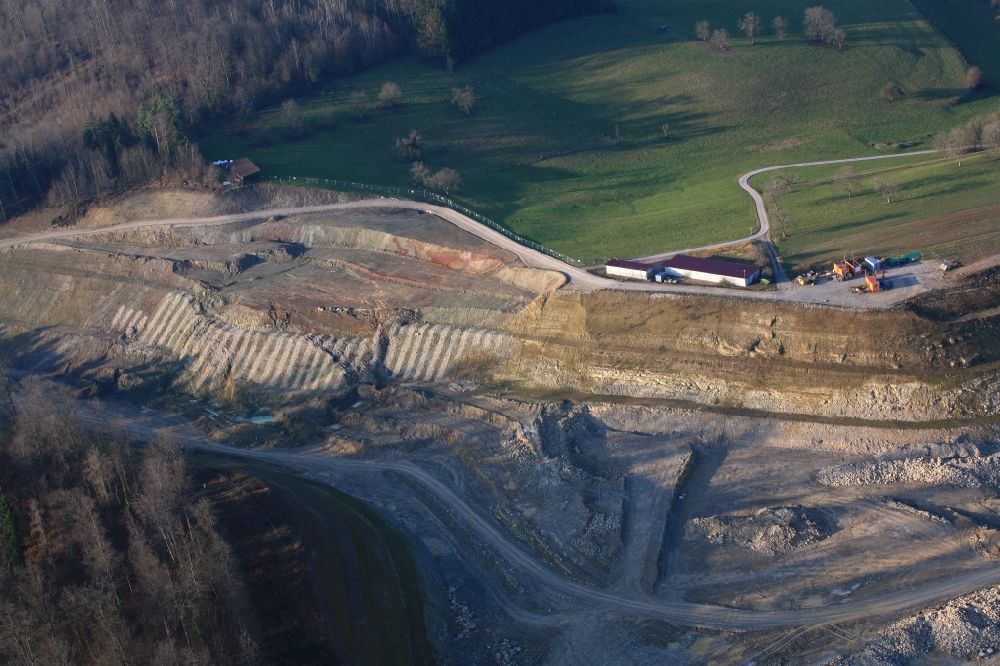 Rheinfelden (Baden) von oben - Sanierung am Erdrutsch an der Baustelle mit Erschließungs - und Abgrabungs- Arbeiten an der Autobahn A98 in Rheinfelden (Baden) im Bundesland Baden-Württemberg, Deutschland