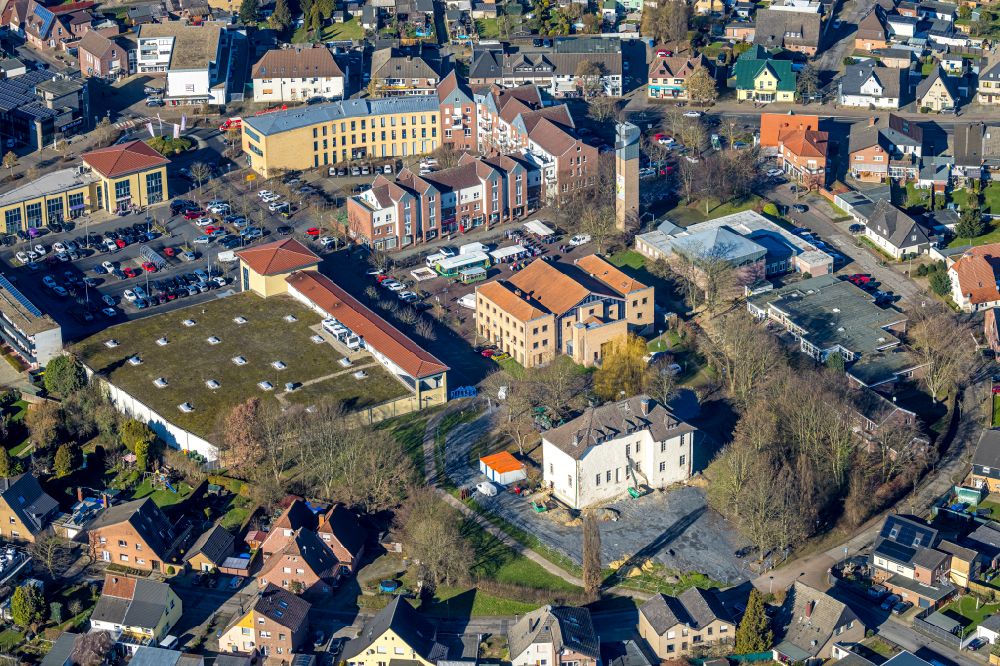 Luftaufnahme Selm - Sanierung eines Gebäudekomplexes Burg Botzler in Selm im Bundesland Nordrhein-Westfalen, Deutschland