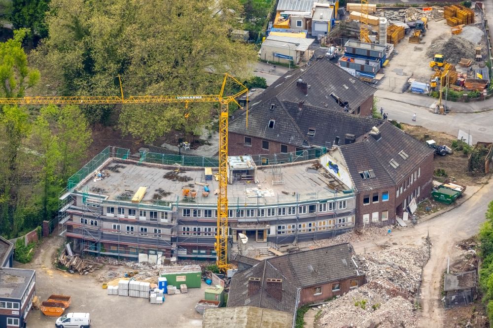 Luftaufnahme Herne - Sanierung eines Gebäudekomplexes der Heitkamp-Villa an der Langekampstraße in Herne im Bundesland Nordrhein-Westfalen, Deutschland