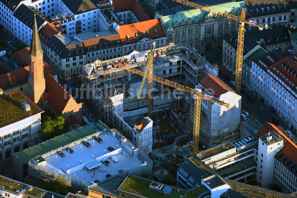 Luftbild München - Sanierung eines Gebäudekomplexes Kardinal-Faulhaber-Straße - Prannerstraße - Salvatorstraße im Ortsteil Altstadt in München im Bundesland Bayern, Deutschland