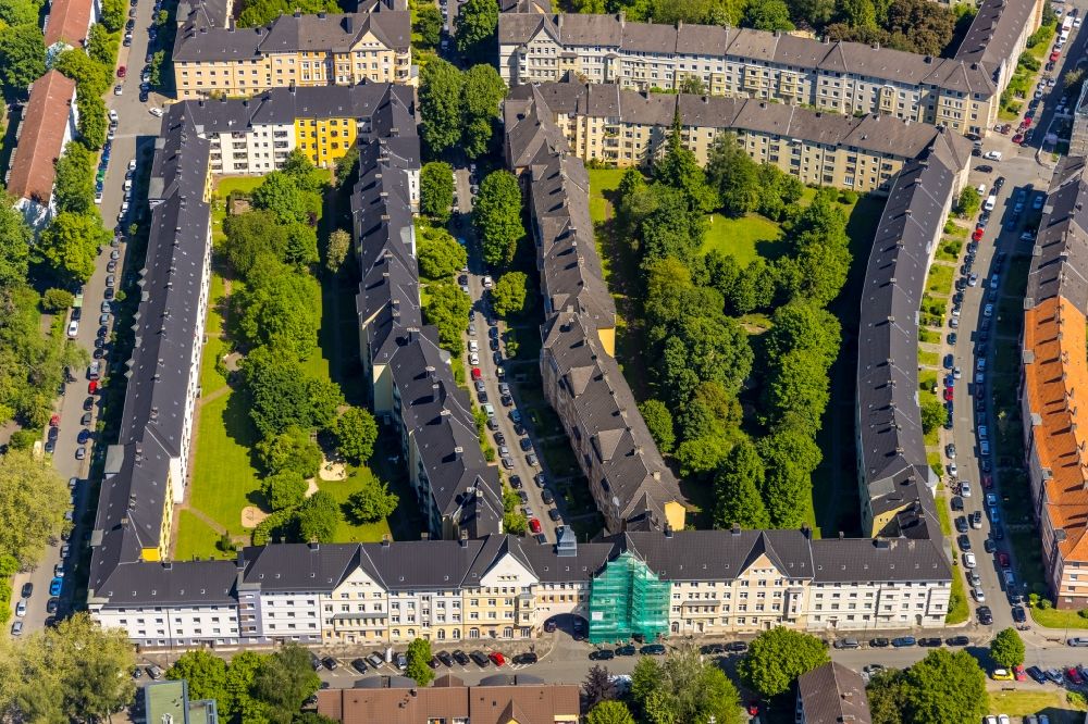 Luftbild Dortmund - Sanierung eines Gebäudekomplexes der Mehrfamilienhaussiedlung Neuer Graben in Dortmund im Bundesland Nordrhein-Westfalen, Deutschland
