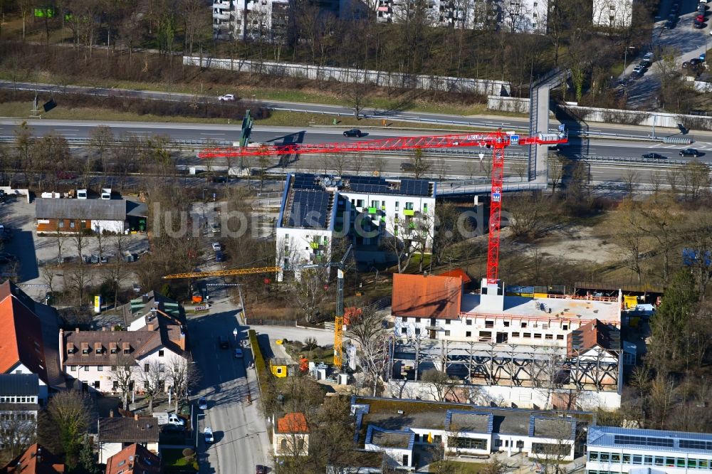 München aus der Vogelperspektive: Sanierung eines Gebäudekomplexes im Ortsteil Hadern in München im Bundesland Bayern, Deutschland