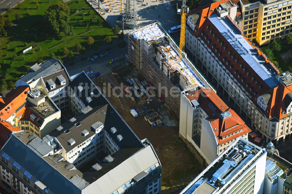 Leipzig von oben - Sanierung eines Gebäudekomplexes des Projekts Harmelinquartier im Ortsteil Zentrum in Leipzig im Bundesland Sachsen, Deutschland