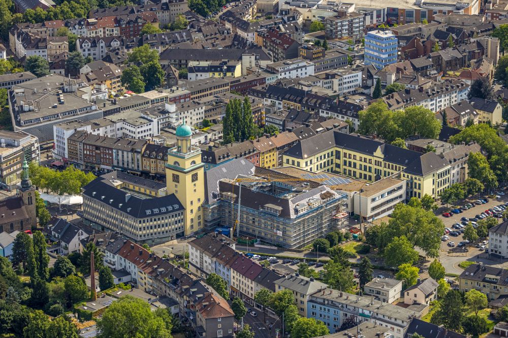 Luftbild Witten - Sanierung des Hochhaus- Gebäude der Stadtverwaltung - Rathaus in Witten im Bundesland Nordrhein-Westfalen, Deutschland