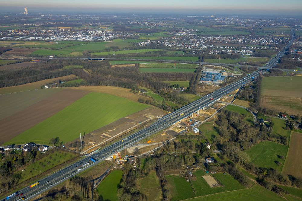 Unna aus der Vogelperspektive: Sanierung und Instandsetzung des Autobahn- Brückenbauwerk Liedbachtalbrücke BAB A1 in Unna im Bundesland Nordrhein-Westfalen, Deutschland
