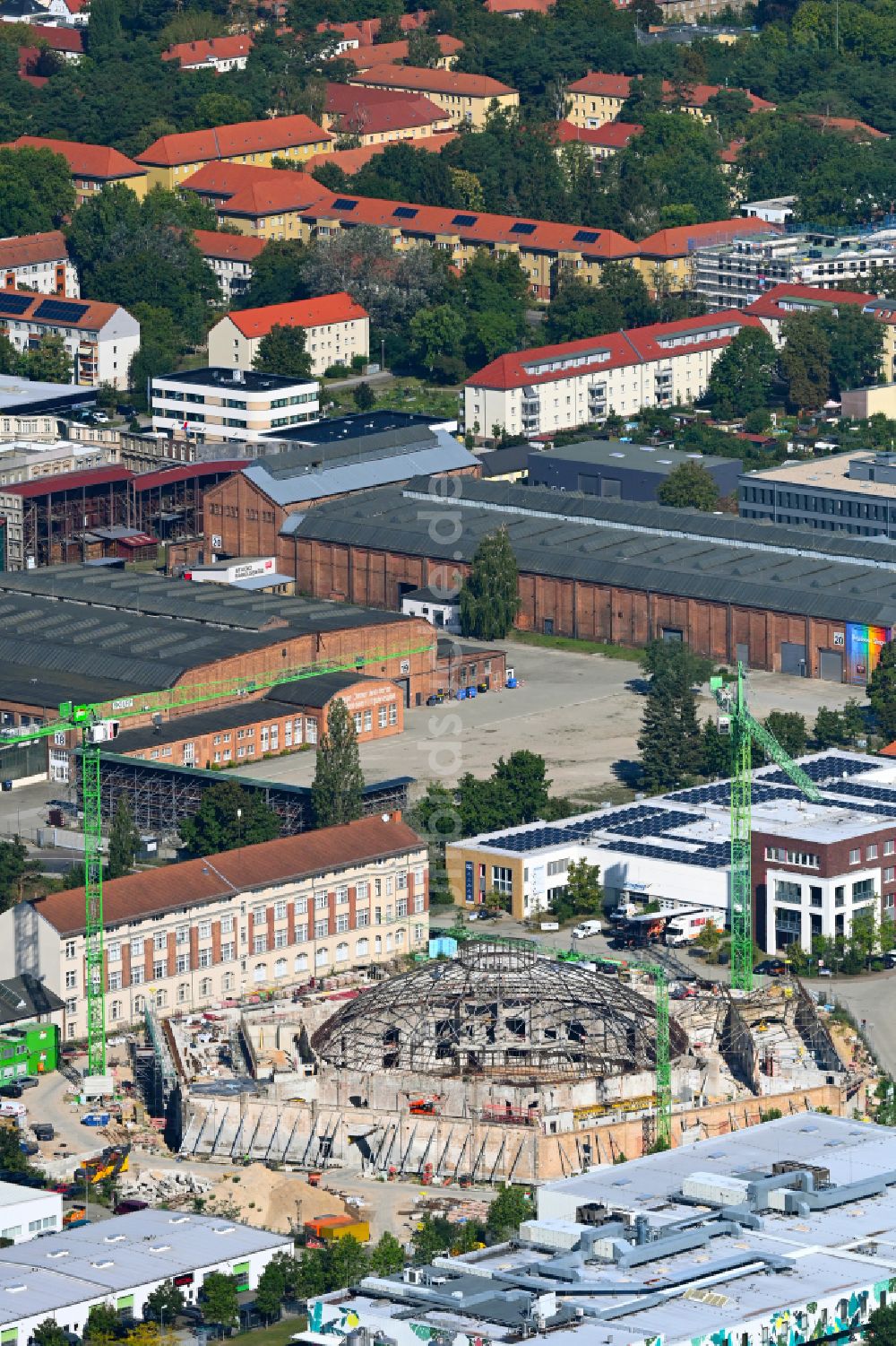 Luftaufnahme Potsdam - Sanierung Lokzirkus - alte Lokhalle im Ortsteil Babelsberg in Potsdam im Bundesland Brandenburg, Deutschland