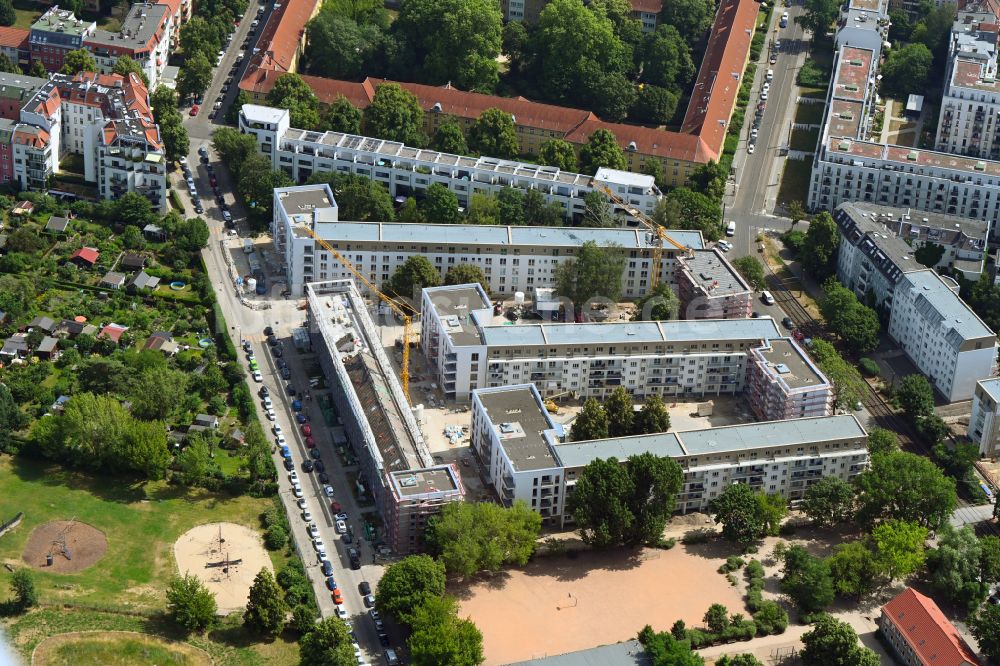 Luftaufnahme Berlin - Sanierung und Modernisierung einer Reihenhau- Wohnsiedlung im Ortsteil Pankow in Berlin, Deutschland