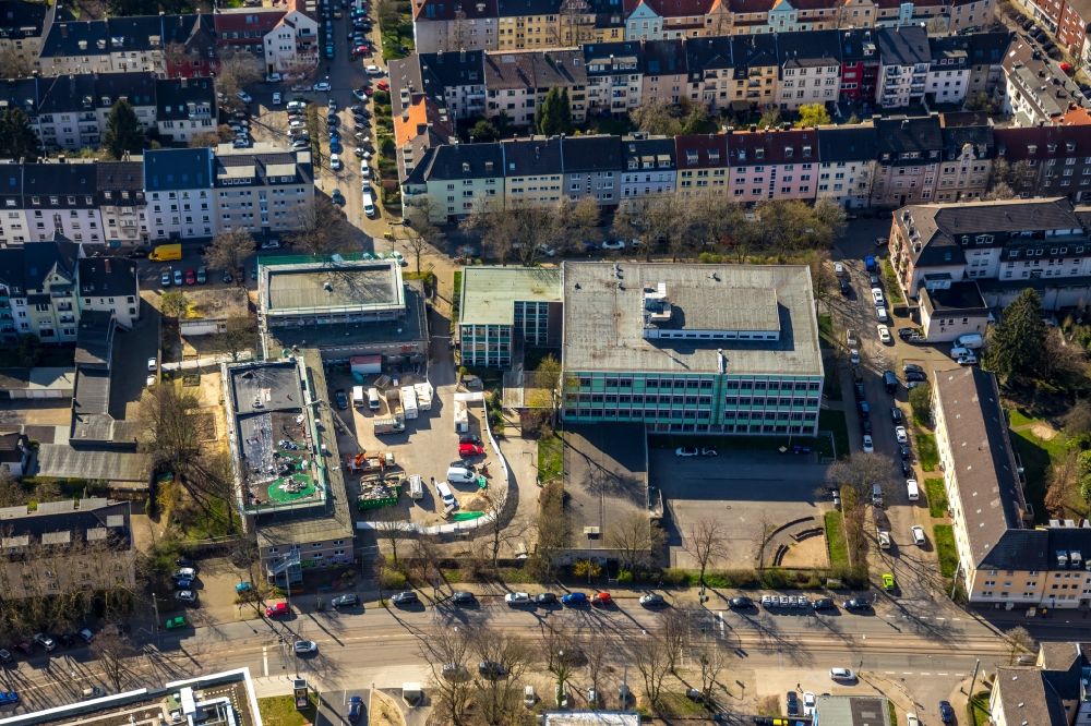 Luftaufnahme Essen - Sanierung der Turnhalle der Gesamtschule Holsterhausen in Essen im Bundesland Nordrhein-Westfalen, Deutschland