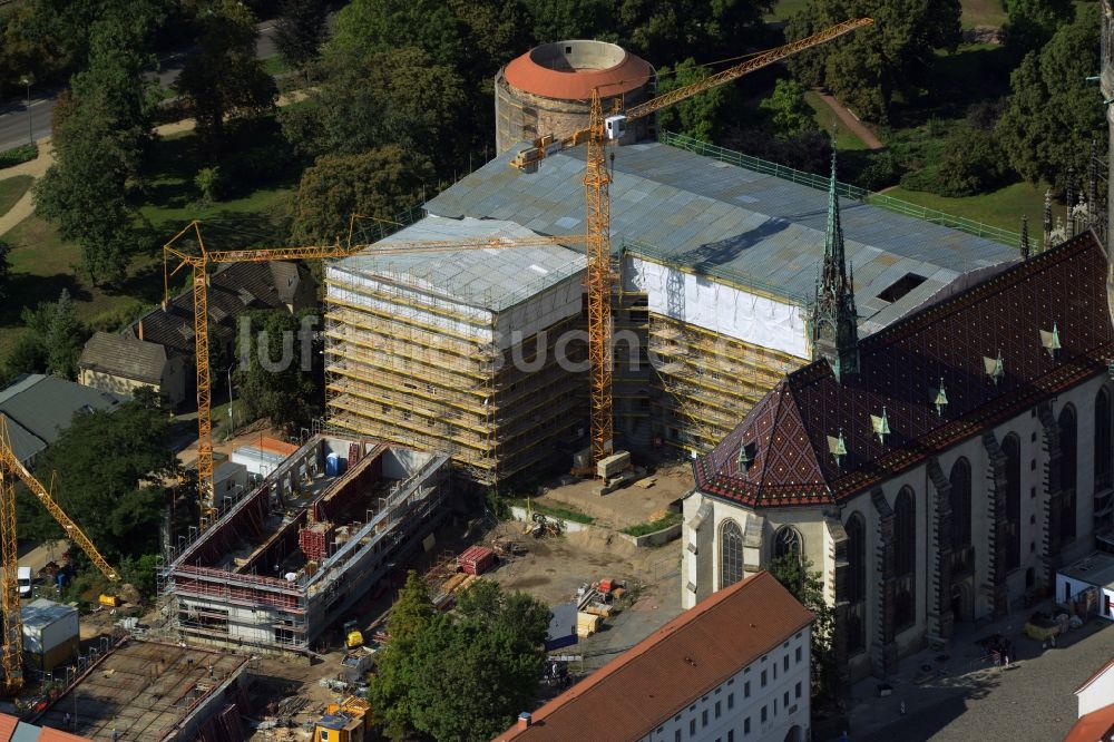 Lutherstadt Wittenberg von oben - Sanierungs- , Umbau- und Restaurationsarbeiten an Turm und Kirchenbauten der Schlosskirche in Wittenberg in Sachsen-Anhalt