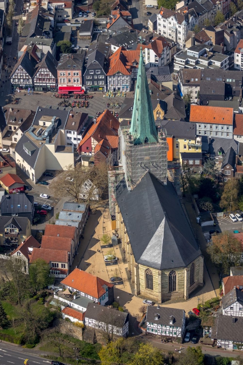Luftbild Unna - Sanierungsarbeiten am Kirchengebäude Evangelische Stadtkirche in Unna im Bundesland Nordrhein-Westfalen, Deutschland