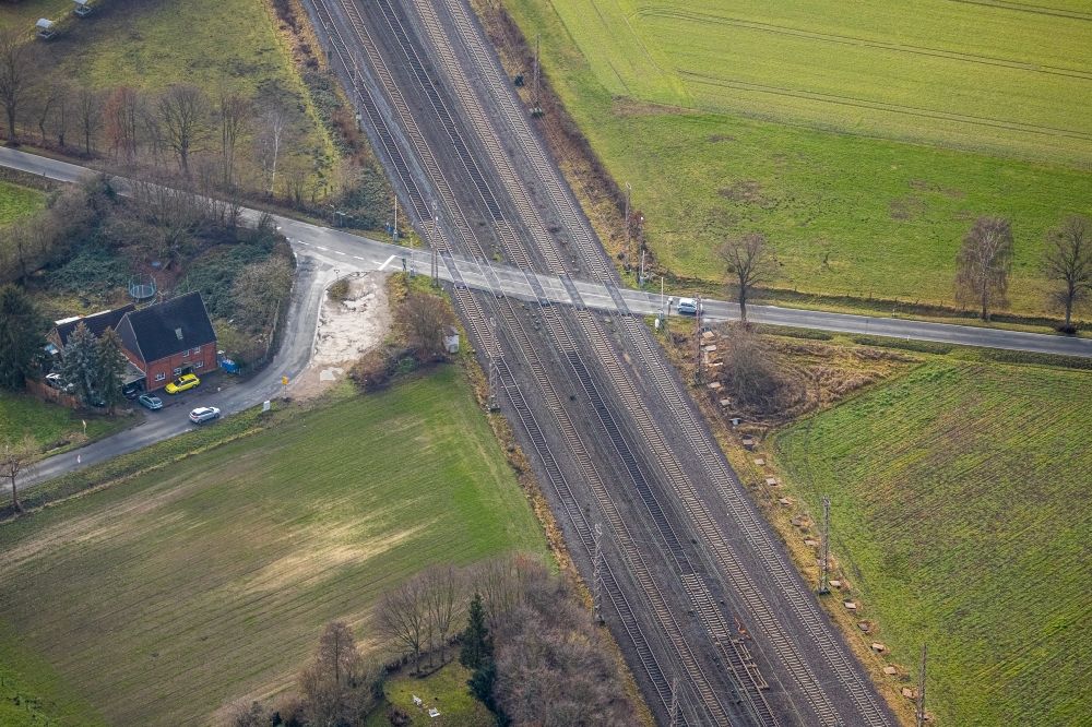 Luftbild Hamm - Schienen- Gleis- und Oberleitungsstrang im Streckennetz der Deutschen Bahn in Hamm im Bundesland Nordrhein-Westfalen, Deutschland