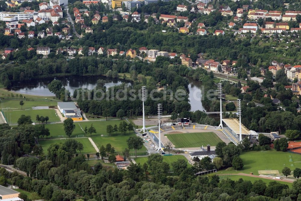 Jena von oben - Schleichersee und Ernst-Abbe-Sportfeld / Stadion an der Oberaue in Jena in Thüringen